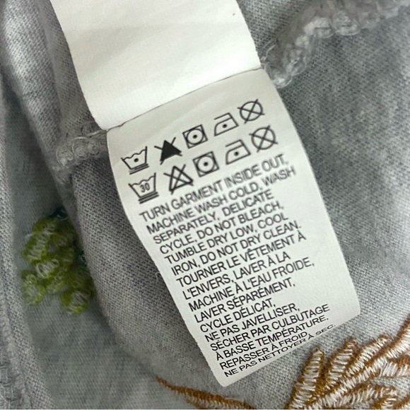 Lucky Brand Allover Embroidered Floral Tee- Heather Gray- Medium - Picture 13 of 13